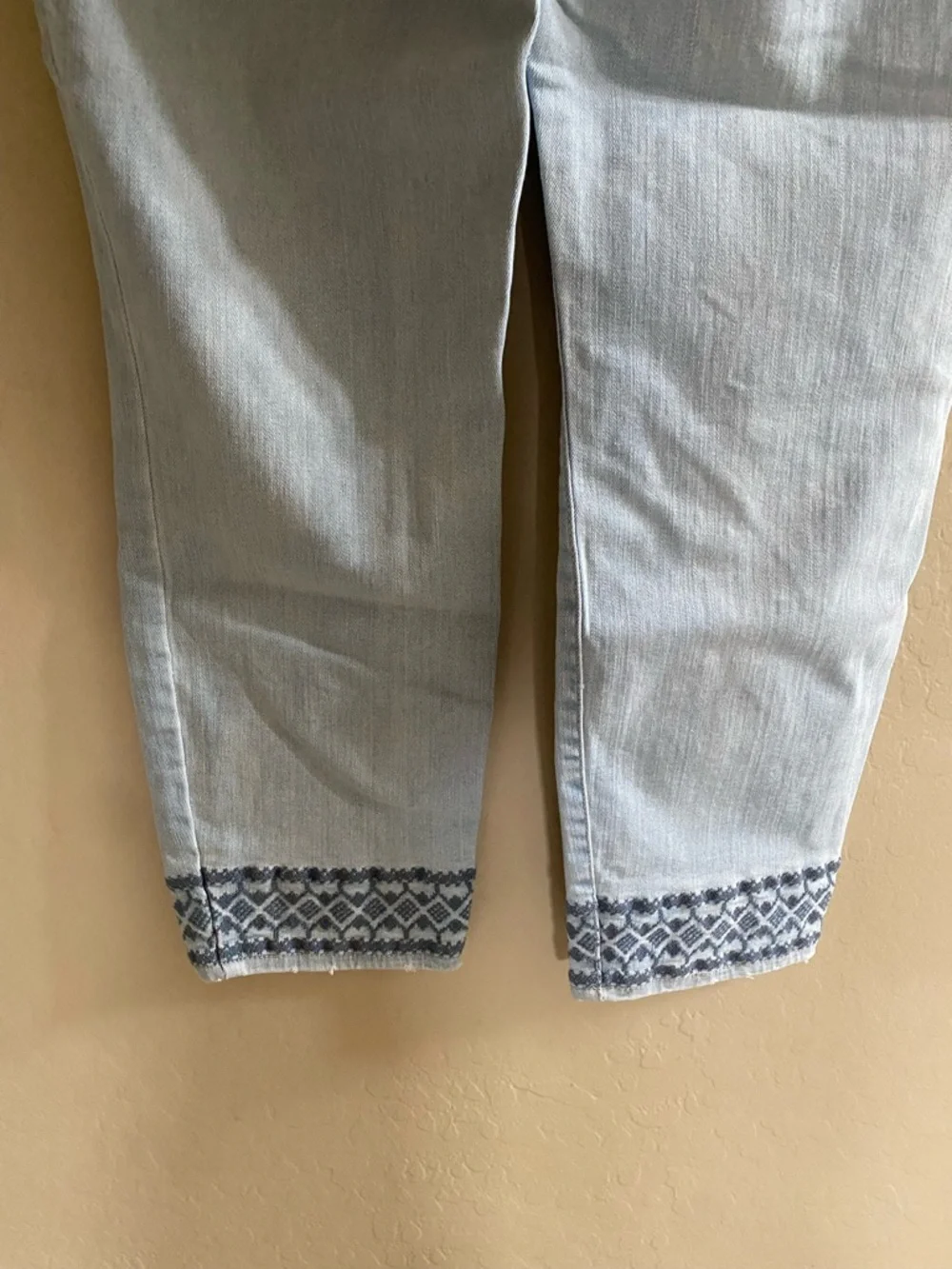 NYDJ Light Blue Cropped Jeans with Embroidered Ankles - Picture 8 of 14